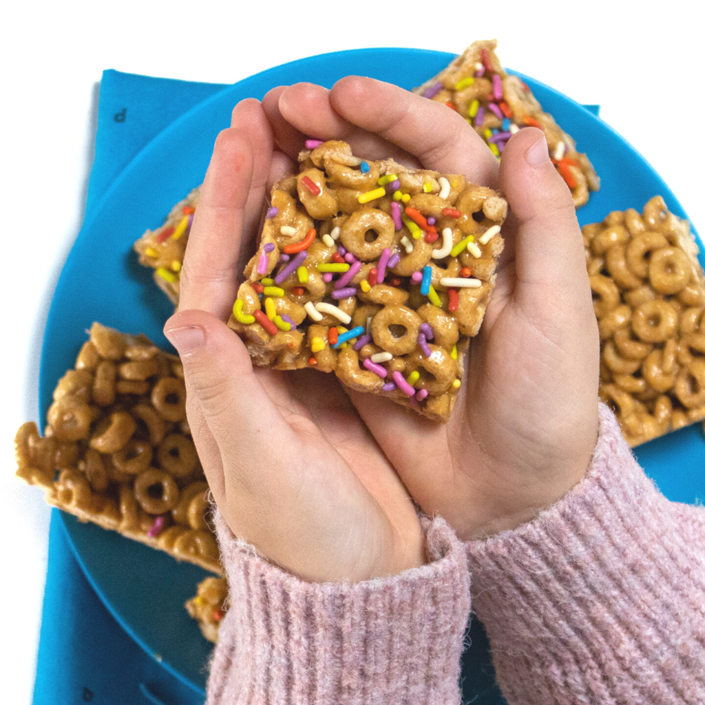 Barrette di cereali facili da 3 ingredienti (preparazione in 10 minuti)