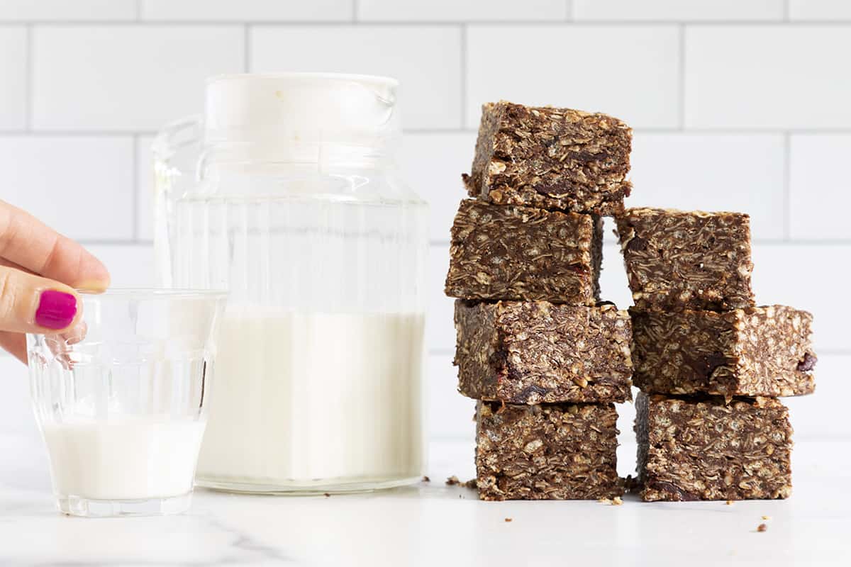 Barrette di muesli al cioccolato senza cottura