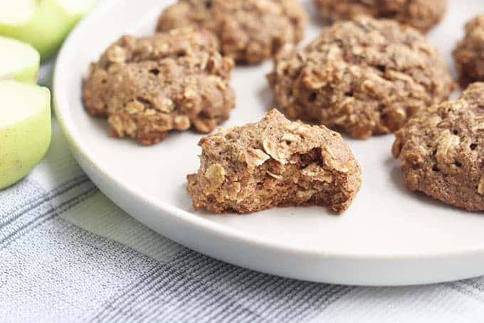 Biscotti facili e preferiti con salsa di mele