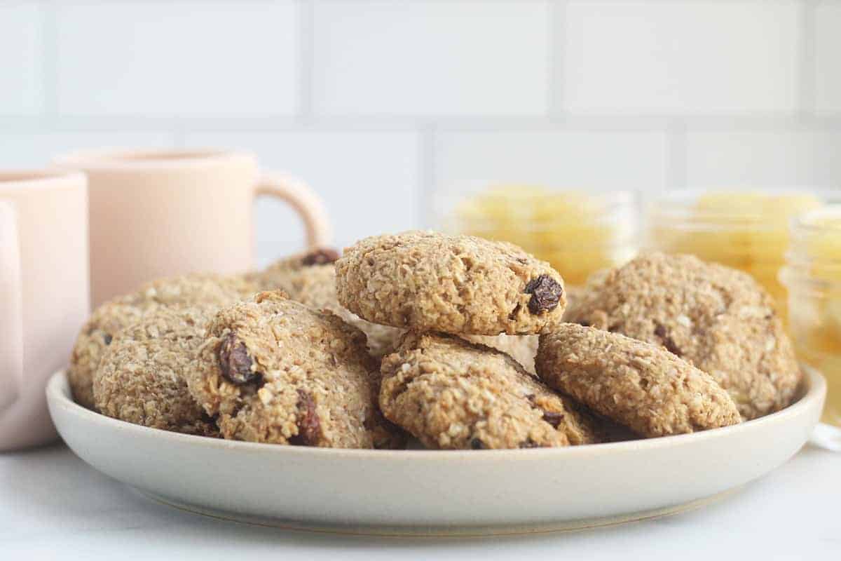 Biscotti per la colazione con farina d'avena e banane