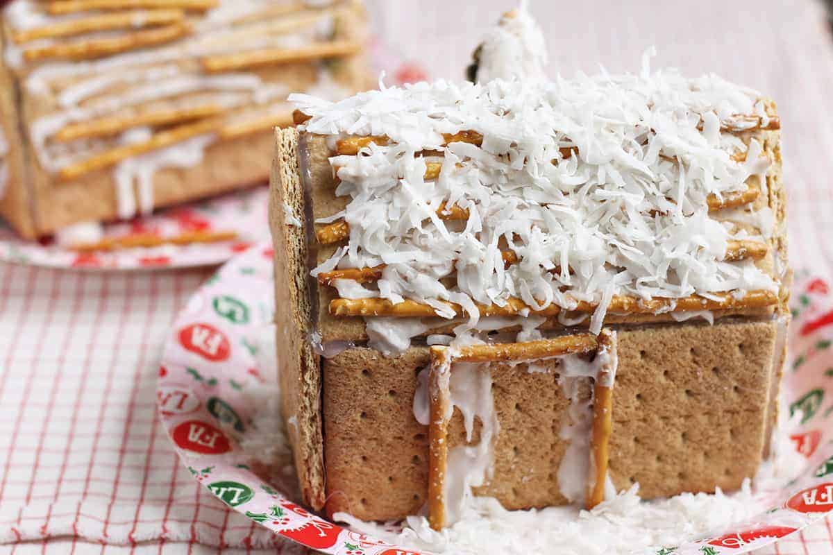 Le case più semplici per i cracker Graham (un'idea semplice per la casa di marzapane!)