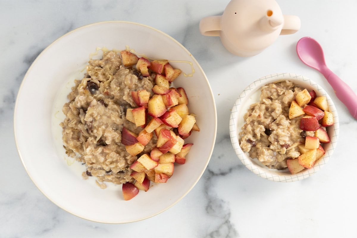 Una colazione ricca di fibre che sa di torta di mele (ed è approvata dai bambini)