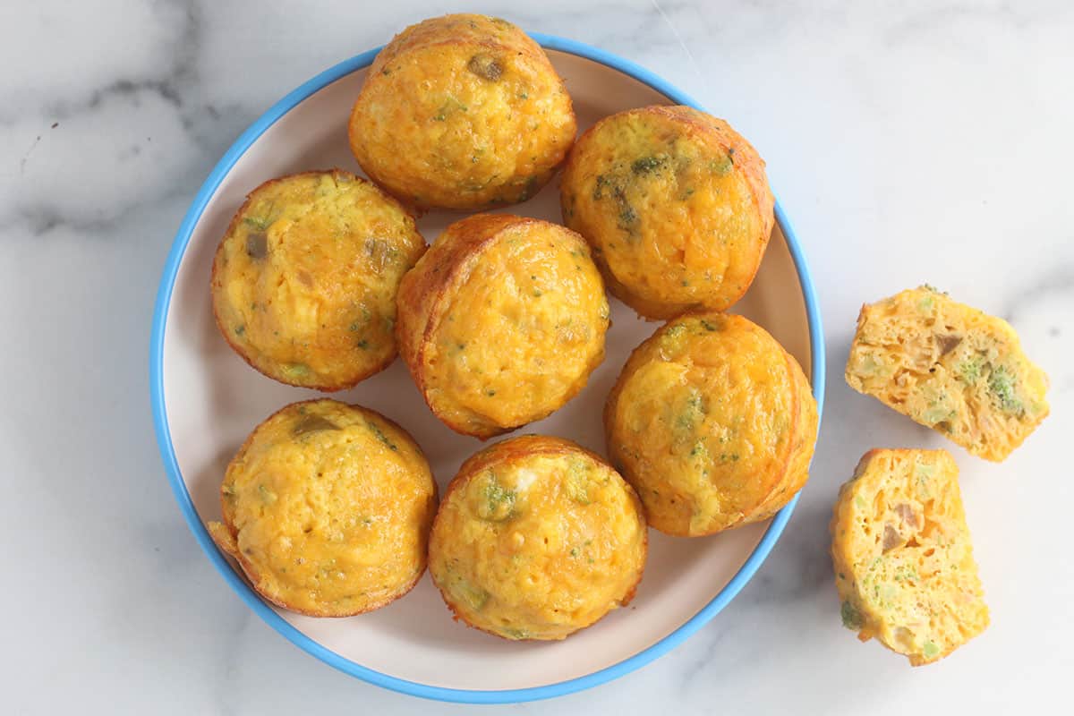 Una colazione ricca di proteine e verdure con 5 ingredienti da condividere con il tuo bambino