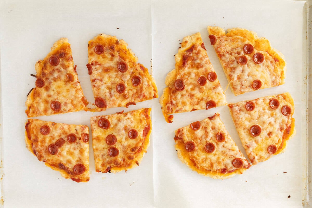 Crosta per pizza semplice con ricotta