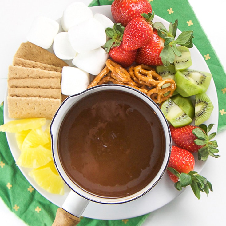 Fonduta di cioccolato facile per bambini piccoli + ragazzi (senza latticini)