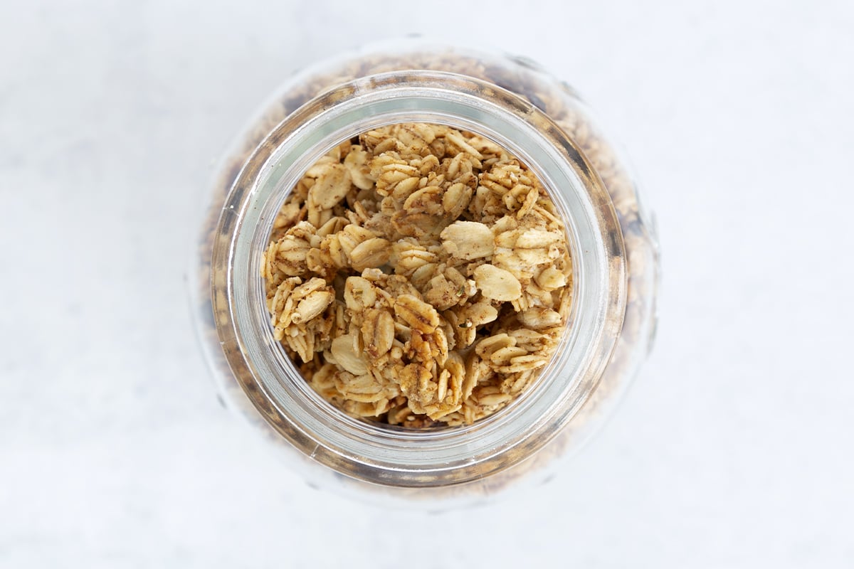 Granola fatta in casa facile (senza zucchero, buonissima!)
