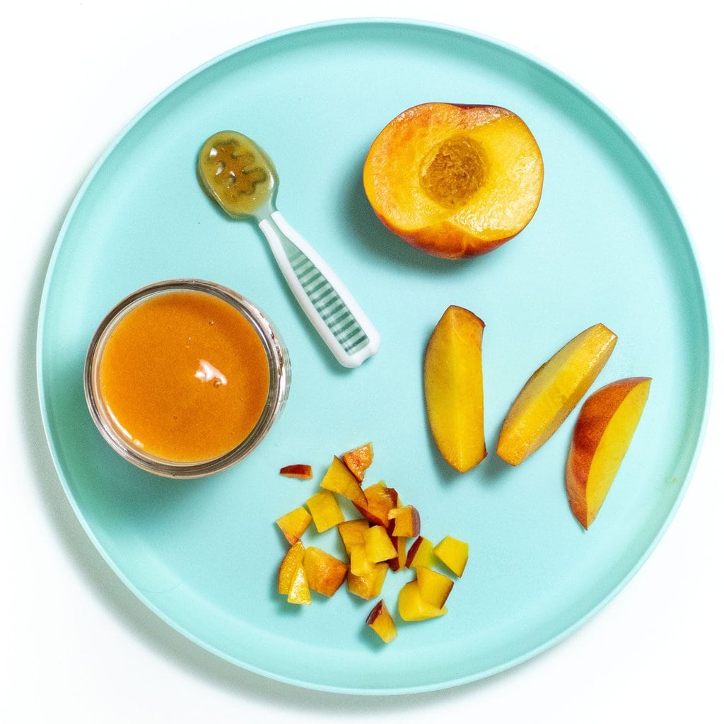 Come servire le nettarine ai bambini (purea e svezzamento guidato dal bambino)