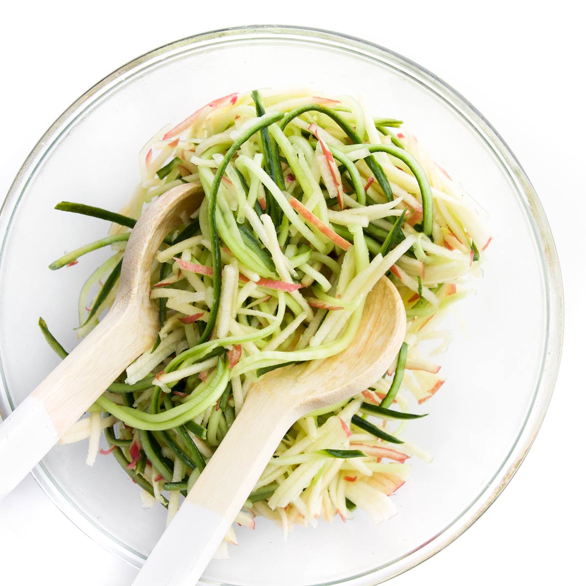 Insalata di mele e cetrioli