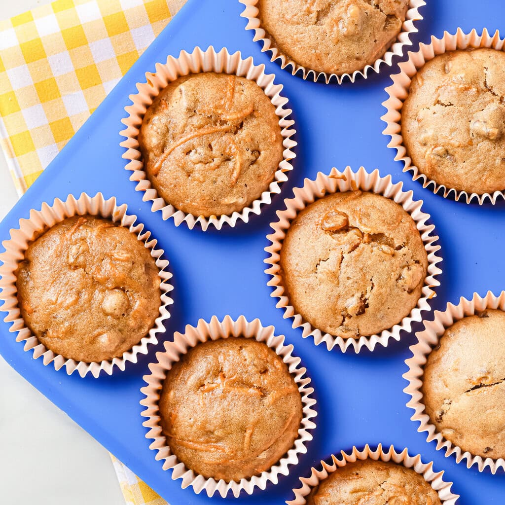 Muffin salutari con torta di carote e avena, richiesti dai bambini