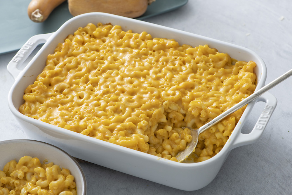 Maccheroni e formaggio con zucca butternut