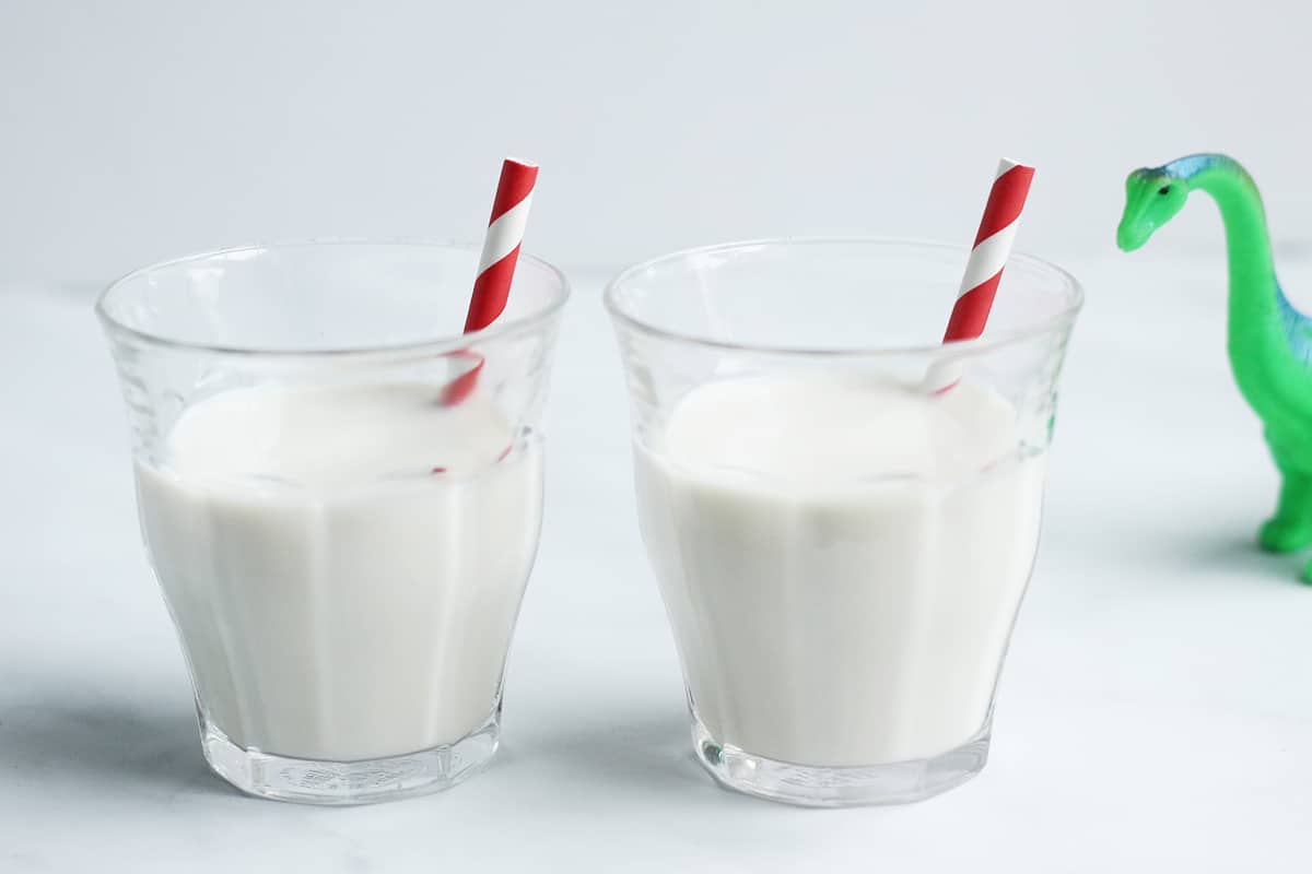 Il miglior latte alla vaniglia (3 ingredienti, poco zucchero)