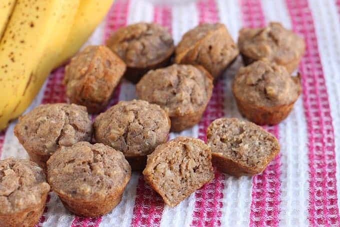 Muffin alla banana senza zucchero così buoni (sani, vegani, facili!)