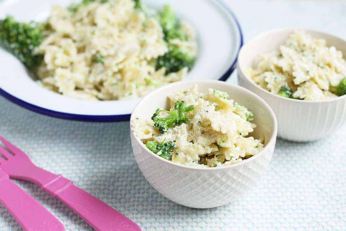 Pasta ai broccoli cremosa facile e veloce