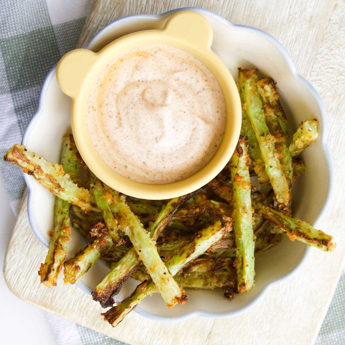 Patatine fritte di broccoli (friggitrice ad aria o al forno)