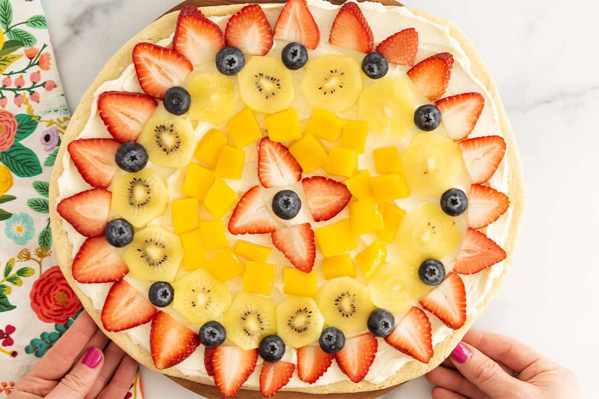 Pizza alla frutta facile