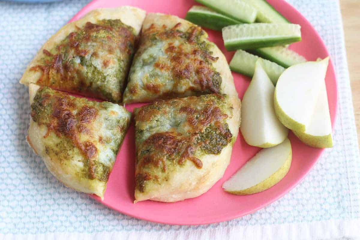 Pizza Mozzarella E Pesto