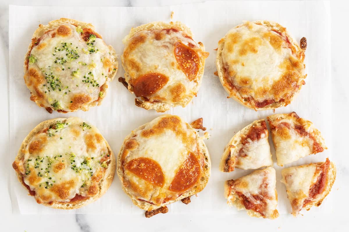 Pizze veloci con muffin inglesi