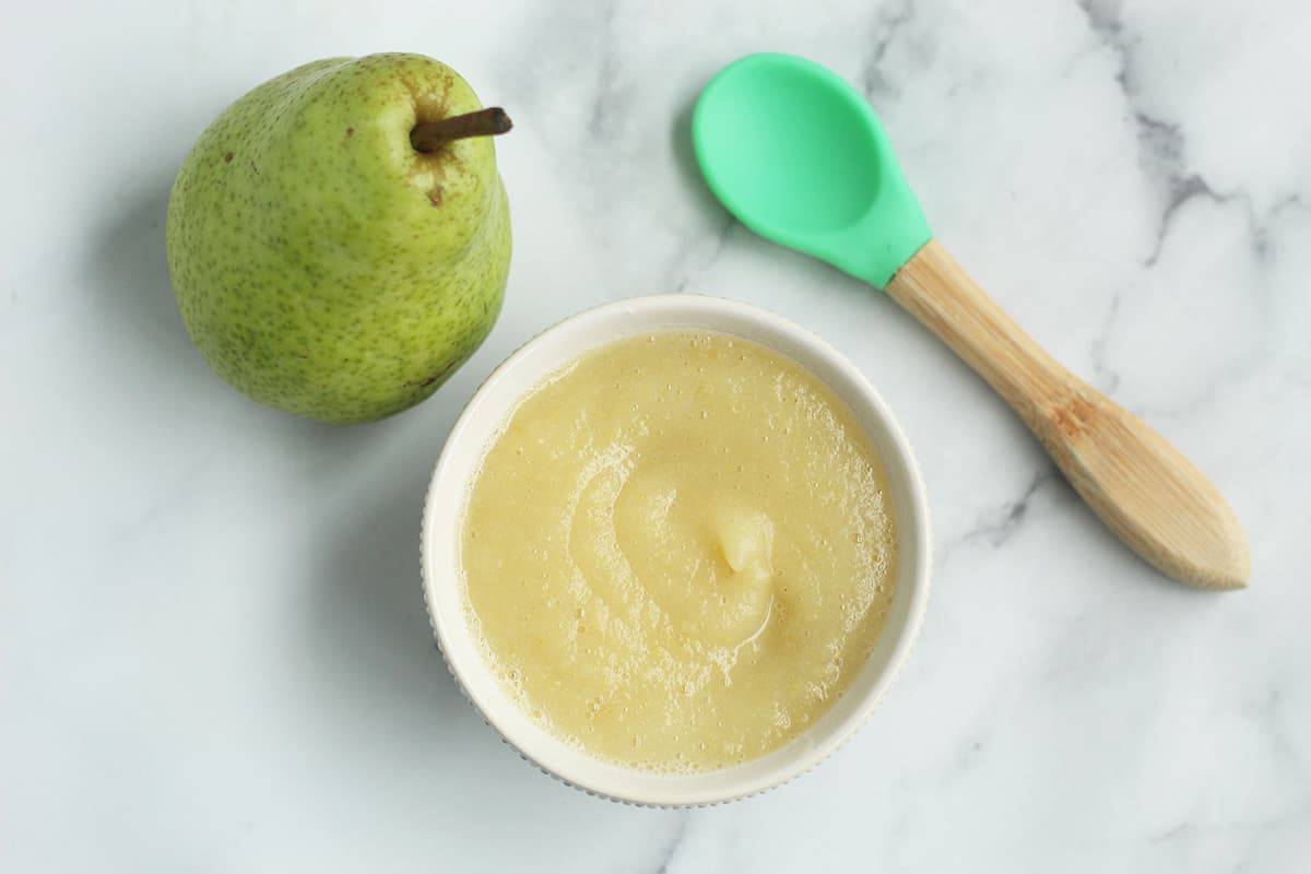 Purea di pere facile (più combinazioni di sapori e consigli per congelare)