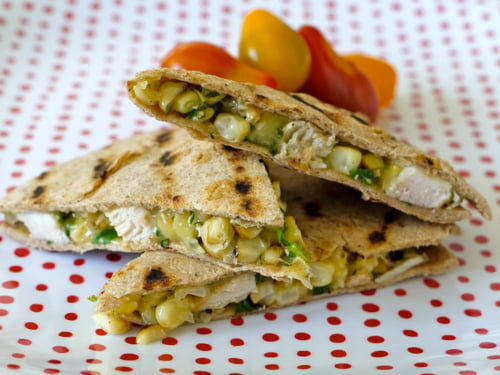 Quesadilla di pollo e mais alla griglia