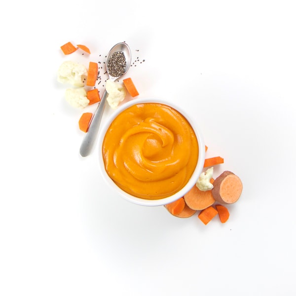 Purea di patate dolci, carote, cavolfiore con semi di chia